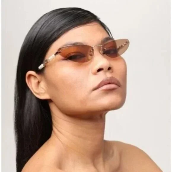 NEW GUCCI SUNGLASSES GOLD WOMEN CAT EYE EYEWEAR GUCCI GG1920S 003 NEW GUCCI SUNGLASSES GOLD WOMEN CAT EYE EYEWEAR GUCCI  main image 4